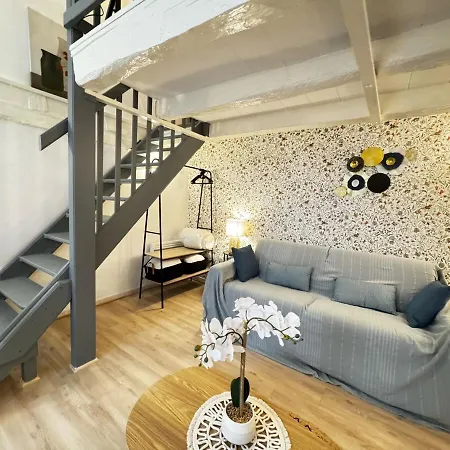Beautiful Duplex In The Heart Of * Libourne