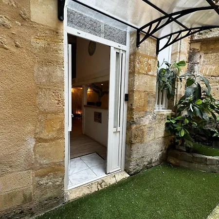 Beautiful Duplex In The Heart Of