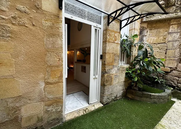 Beautiful Duplex In The Heart Of